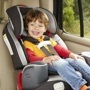 Alquiler de asiento de coche para niños pequeños